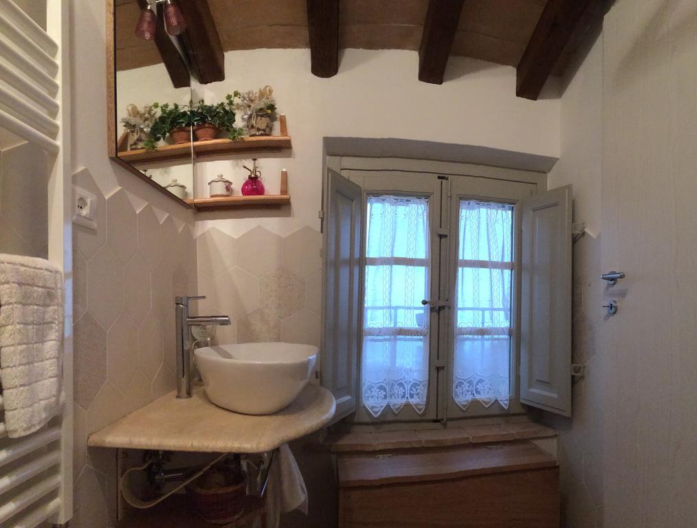Гостевой дом La Casina Delle Rondini Corsanico-Bargecchia Экстерьер фото